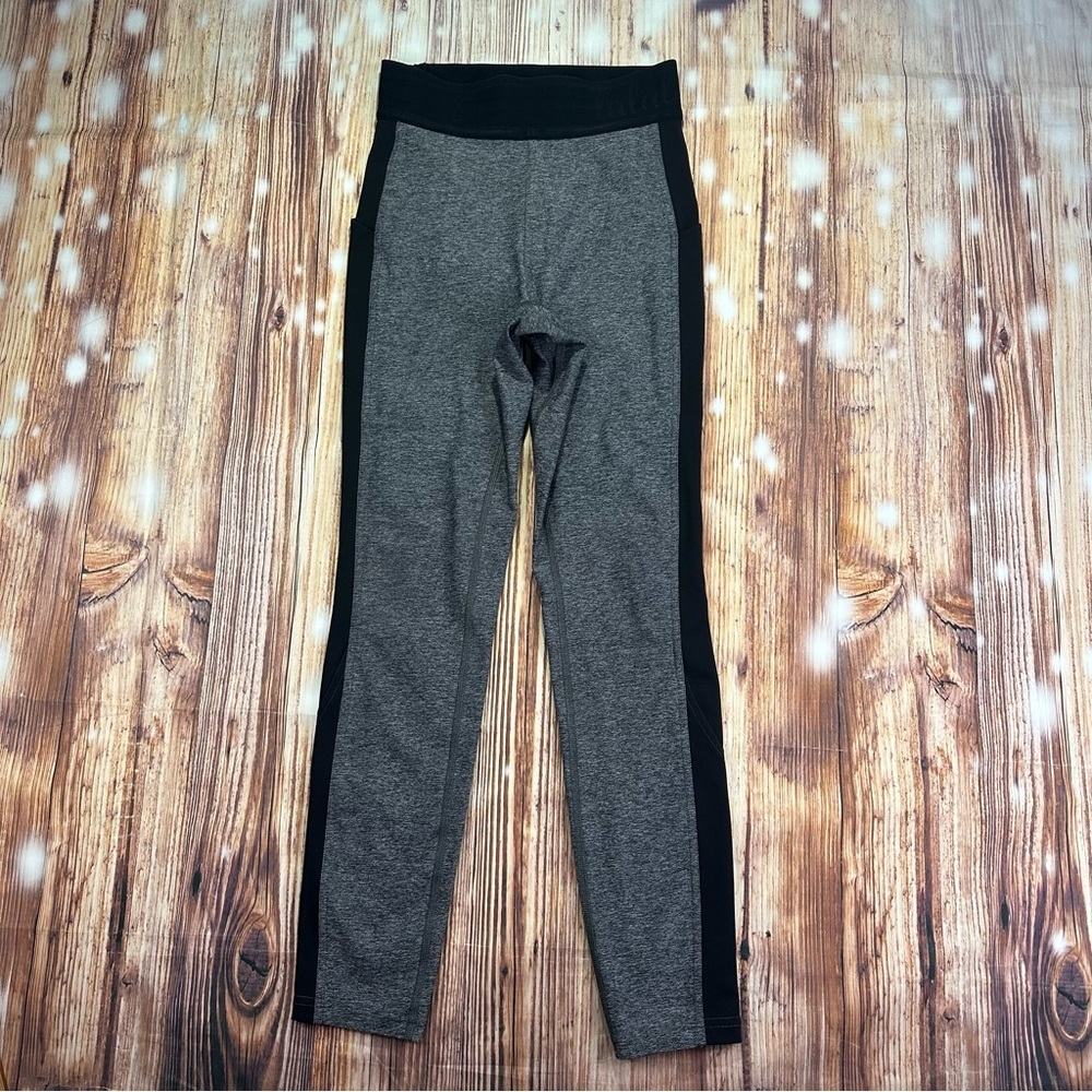 Lululemon Athletica Box It Out Tight Heathered Black / Black Leggings Size 4 - Picture 4 of 15